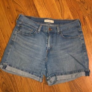 LEVI’S Jean Shorts / sz.8